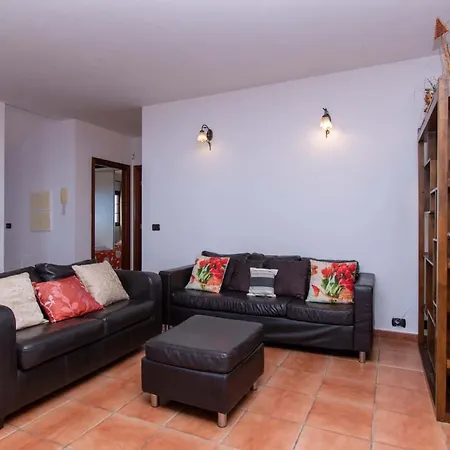 El Mirador 6 Bedrooms
