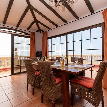 Villa El Mirador 6 Bedrooms Costa Adeje (Tenerife)