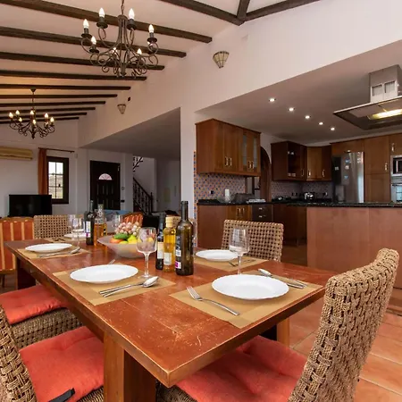 Villa El Mirador 6 Bedrooms Costa Adeje